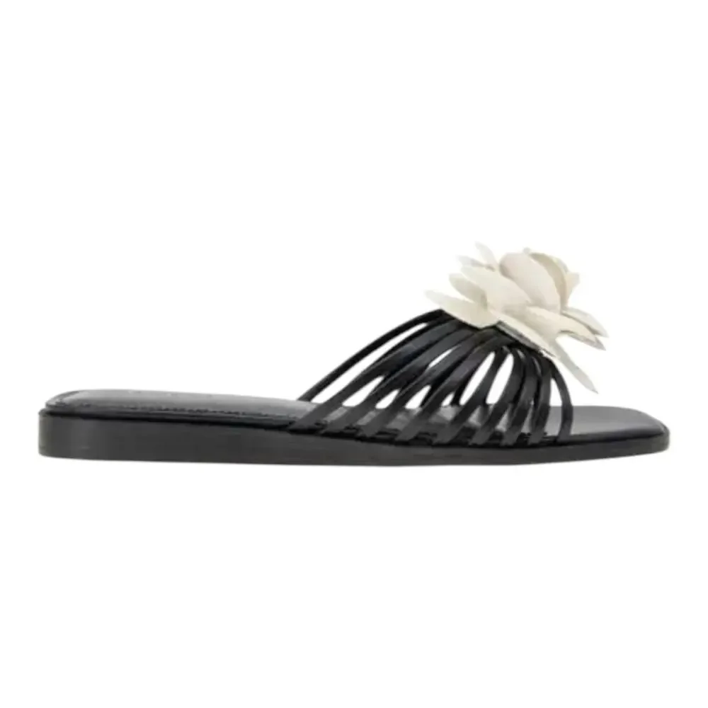 BCBGeneration Women's Masha Flower Slip On Flat Sandals Black White Size 9
